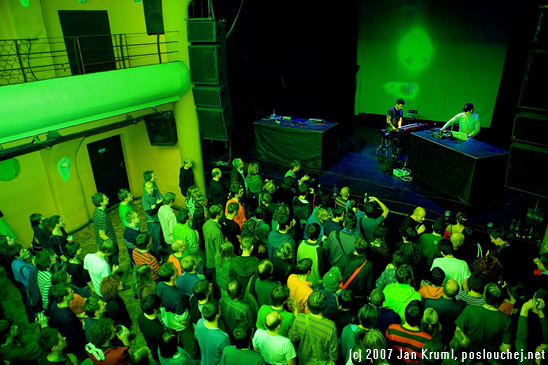 MUSIC INFINITY - Pátek 2. 3. 2007