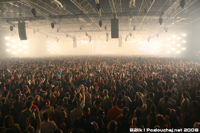 into the dark ferry corsten