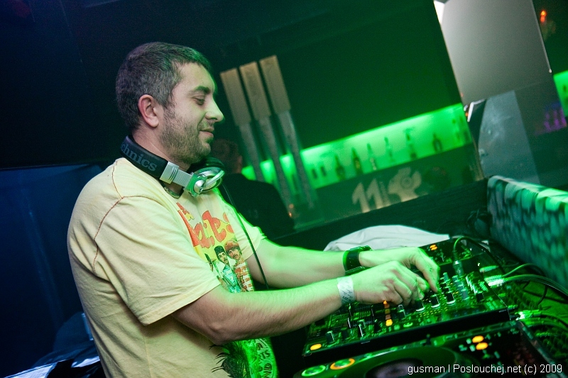 REHAB PRESENTS MUSICAL RECOVERY SPECIALIST - Sobota 31. 10. 2009