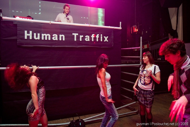 HUMAN TRAFFIX  - Pátek 4. 12. 2009