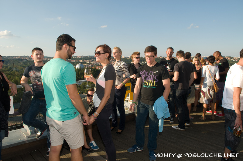 MINIMAL PEOPLE ON THE ROOF 2  - Sobota 8. 9. 2012