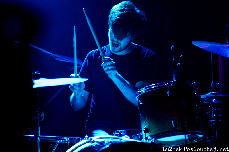 BLOOD RED SHOES - Neděle 6. 4. 2014