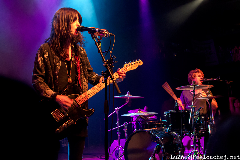 BLOOD RED SHOES - Neděle 6. 4. 2014