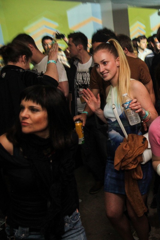 KOM!KS - Středa 7. 5. 2014