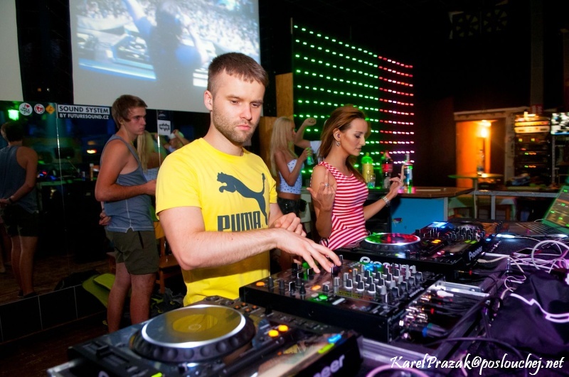MÁCHÁČ CLUB TOUR - Sobota 19. 7. 2014