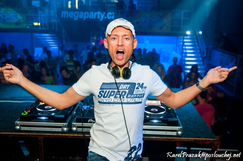 MÁCHÁČ CLUB TOUR - Sobota 19. 7. 2014