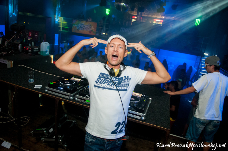 MÁCHÁČ CLUB TOUR - Sobota 19. 7. 2014