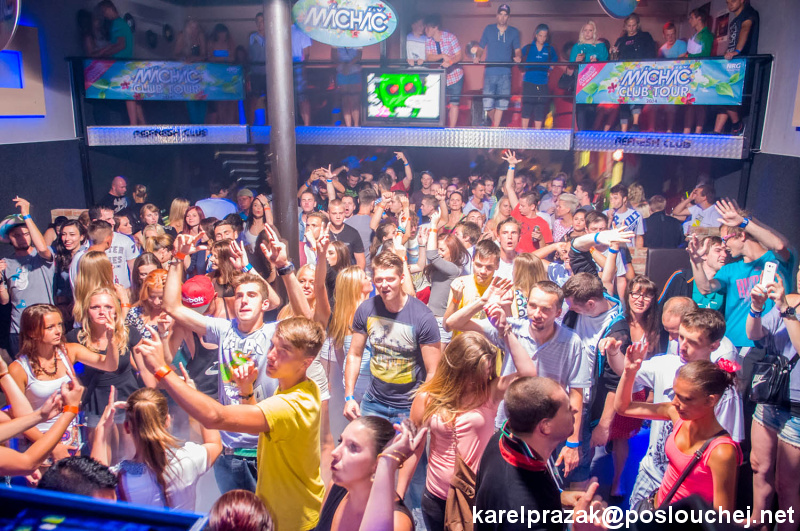 MÁCHÁČ CLUB TOUR - Pátek 8. 8. 2014