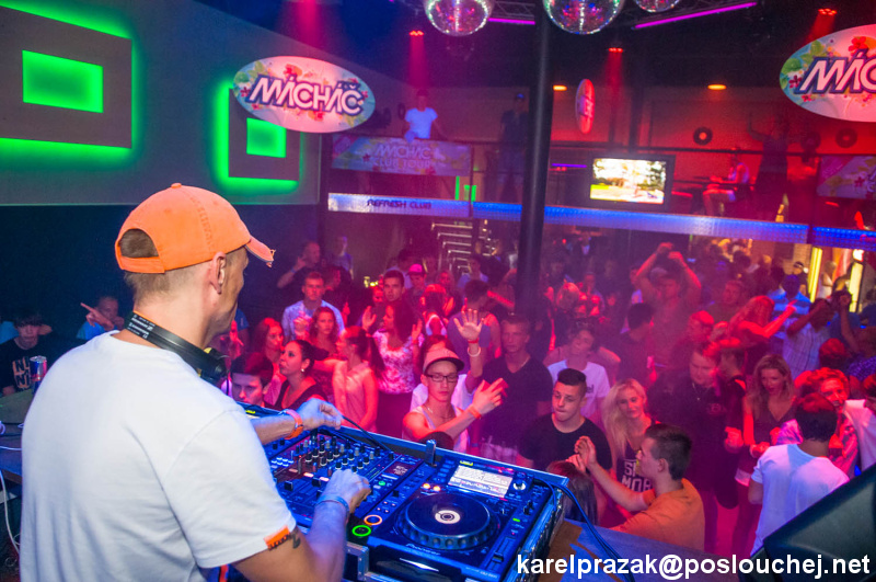 MÁCHÁČ CLUB TOUR - Pátek 8. 8. 2014