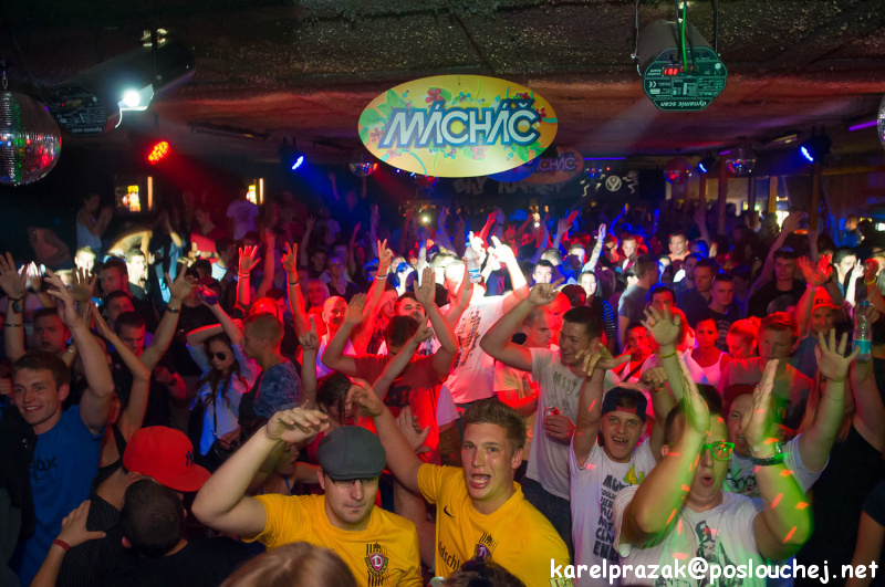 MÁCHÁČ CLUB TOUR - Sobota 9. 8. 2014
