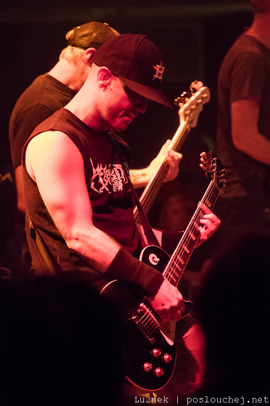 HELMET - Čtvrtek 11. 9. 2014