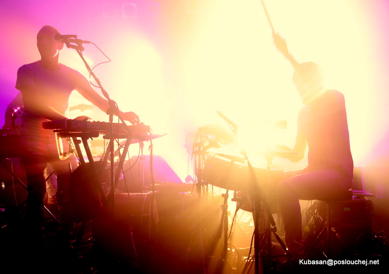 BOHEMIAN LIKE YOU: CARIBOU + JESSY LANZA  - Čtvrtek 16. 10. 2014