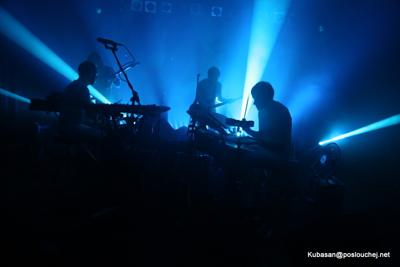 BOHEMIAN LIKE YOU: CARIBOU + JESSY LANZA  - Čtvrtek 16. 10. 2014