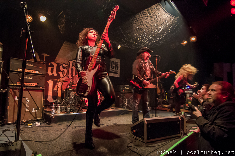 NASHVILLE PUSSY - Sobota 1. 11. 2014