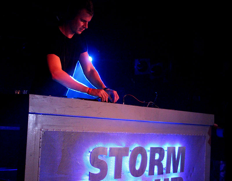 IMAGINATION WARM UP: WILKINSON - Pátek 14. 11. 2014