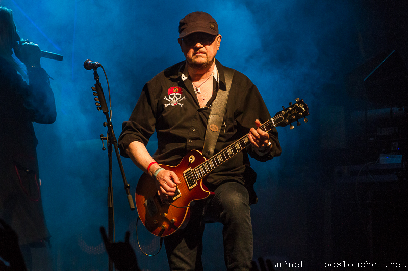 SAXON - Neděle 16. 11. 2014