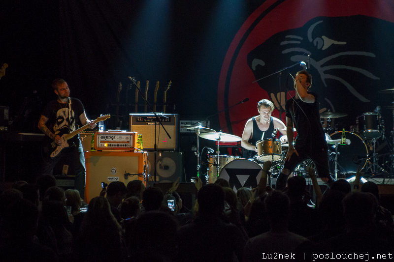 TAKING BACK SUNDAY - Středa 3. 12. 2014