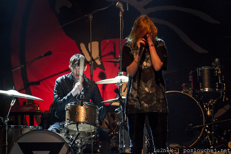 TAKING BACK SUNDAY - Středa 3. 12. 2014