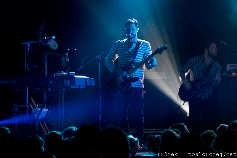 TAKING BACK SUNDAY - Středa 3. 12. 2014
