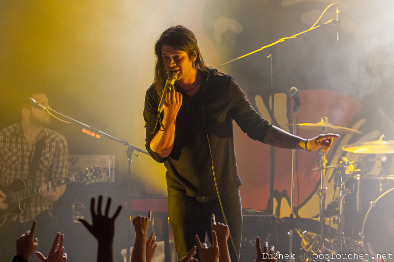 TAKING BACK SUNDAY - Středa 3. 12. 2014