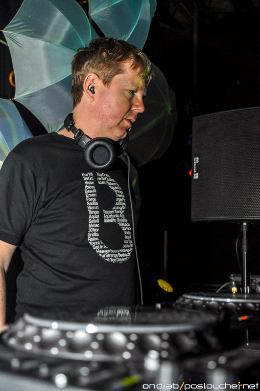 ELEKTRA: JOHN DIGWEED - Pátek 24. 4. 2015