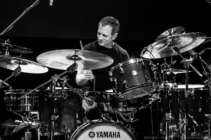 THE DAVE WECKL ACOUSTIC BAND - Čtvrtek 7. 5. 2015