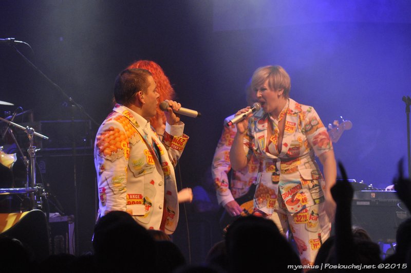 MONKEY BUSINESS - Úterý 8. 12. 2015