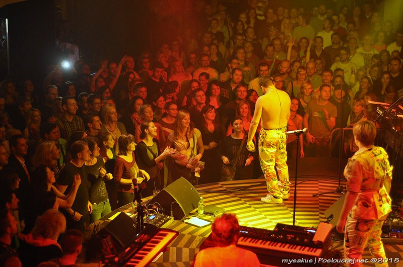 MONKEY BUSINESS - Úterý 8. 12. 2015