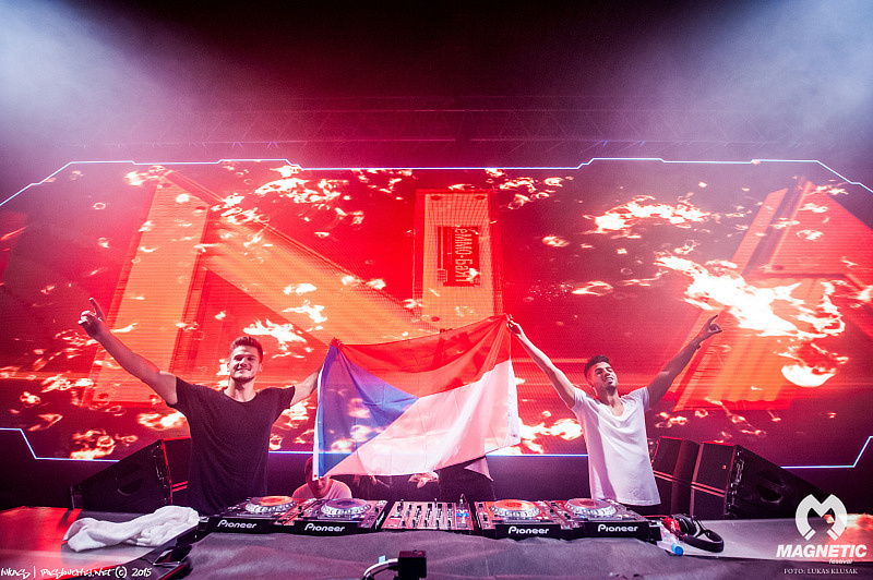 MAGNETIC FESTIVAL - Pátek 18. 12. 2015