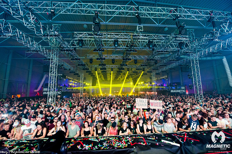 MAGNETIC FESTIVAL - Pátek 18. 12. 2015