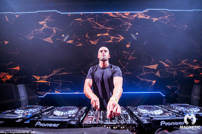 MAGNETIC FESTIVAL - Pátek 18. 12. 2015