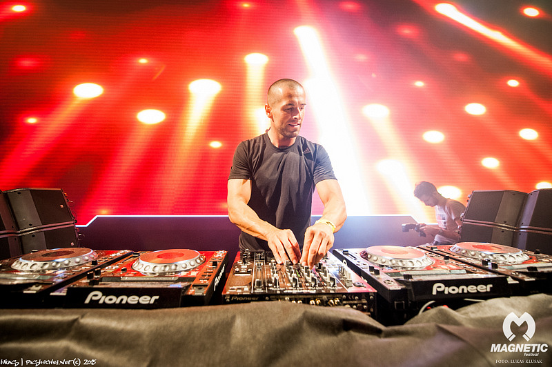 MAGNETIC FESTIVAL - Pátek 18. 12. 2015