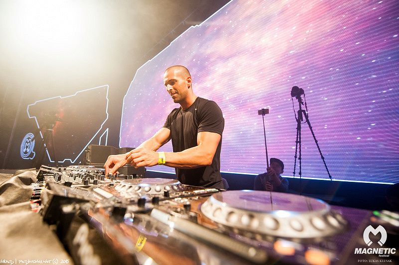 MAGNETIC FESTIVAL - Pátek 18. 12. 2015