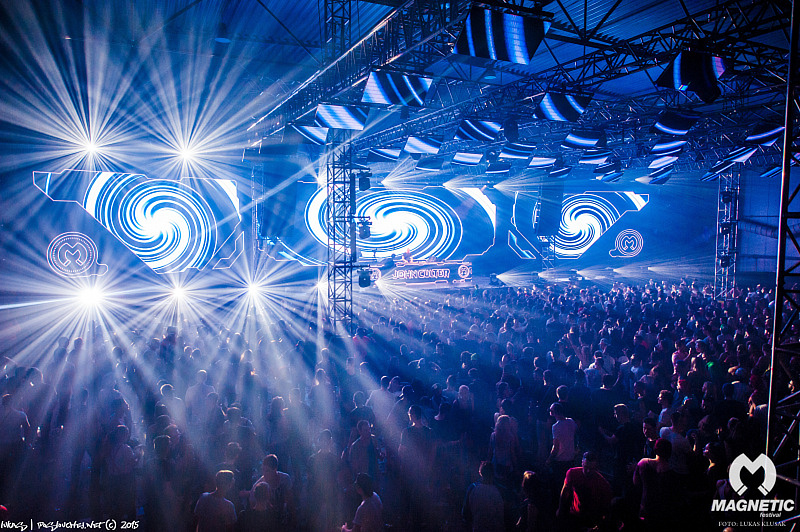 MAGNETIC FESTIVAL - Pátek 18. 12. 2015