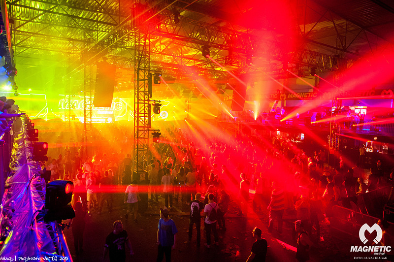 MAGNETIC FESTIVAL - Pátek 18. 12. 2015