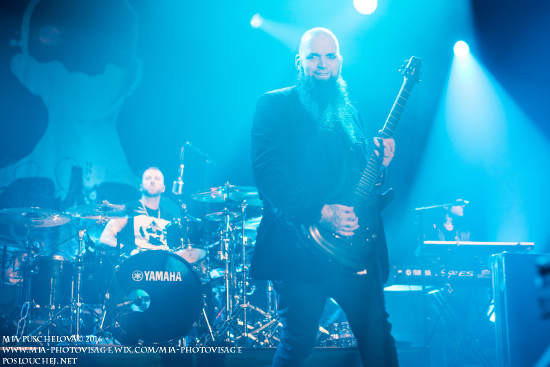 THREE DAYS GRACE - Neděle 24. 1. 2016