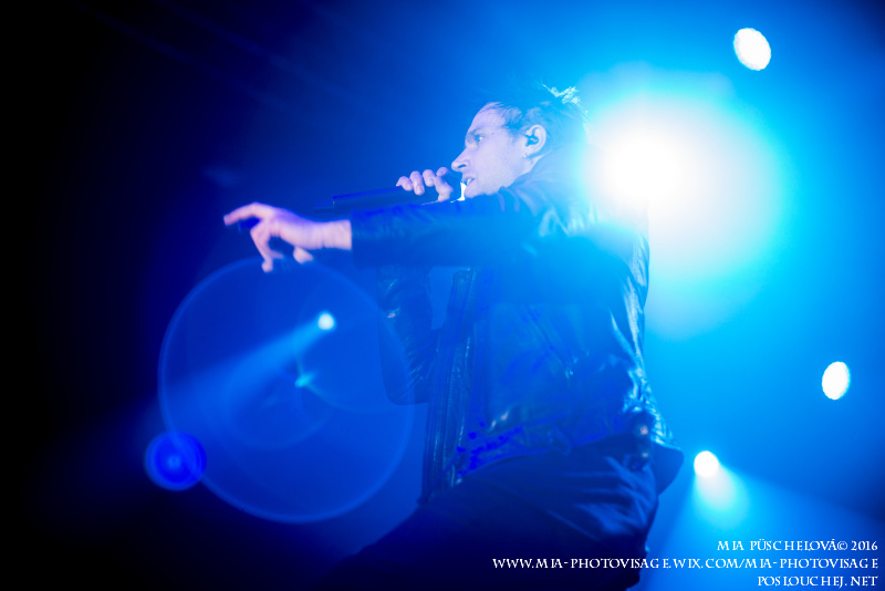 THREE DAYS GRACE - Neděle 24. 1. 2016