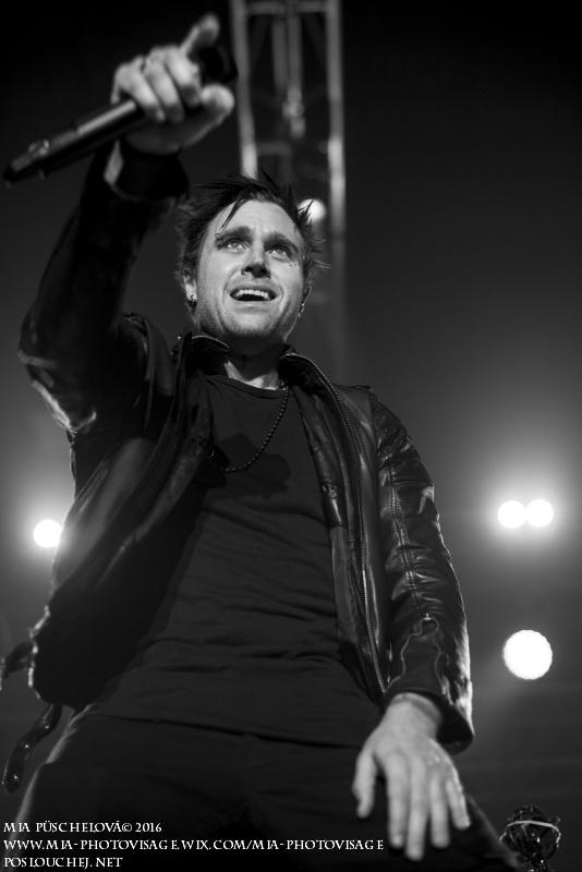THREE DAYS GRACE - Neděle 24. 1. 2016