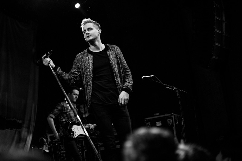 TOM CHAPLIN - Pondělí 6. 3. 2017