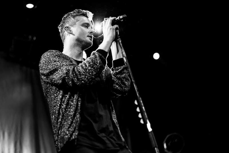 TOM CHAPLIN - Pondělí 6. 3. 2017