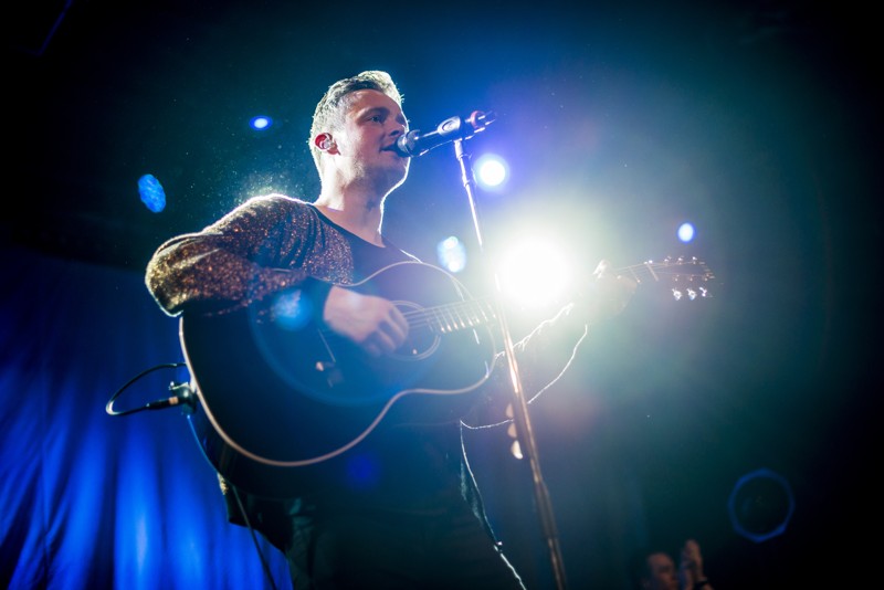 TOM CHAPLIN - Pondělí 6. 3. 2017