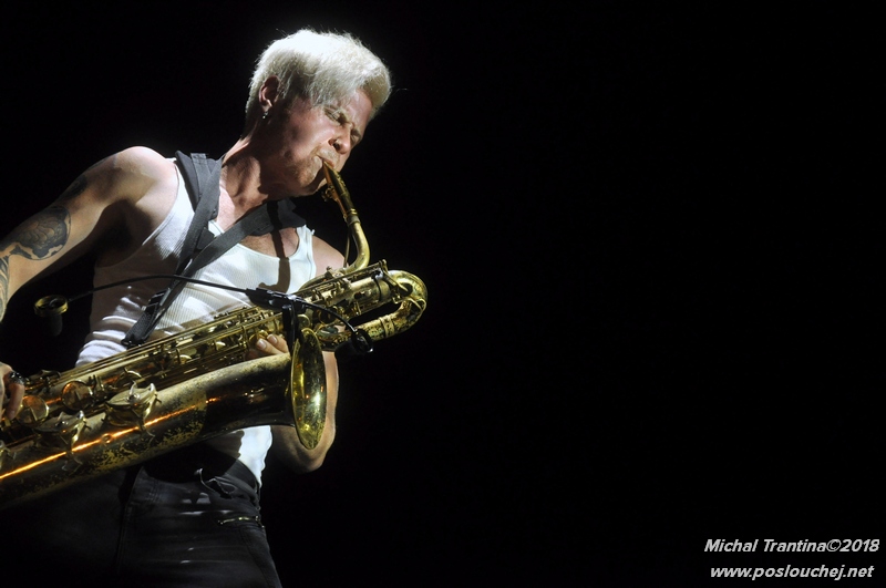 TOO MANY ZOOZ - Středa 7. 3. 2018