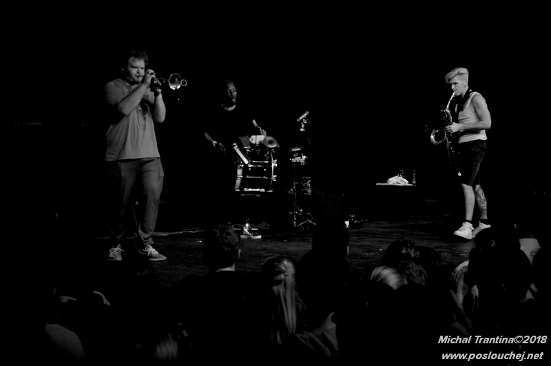 TOO MANY ZOOZ - Středa 7. 3. 2018