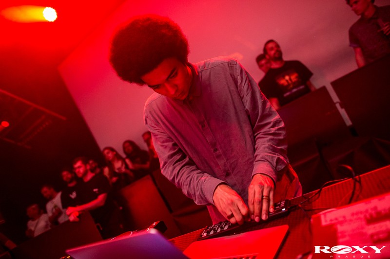 MED SCHOOL - ETHERWOOD - Pátek 20. 4. 2018