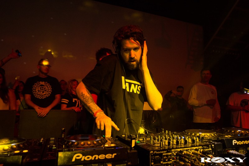 MED SCHOOL - ETHERWOOD - Pátek 20. 4. 2018