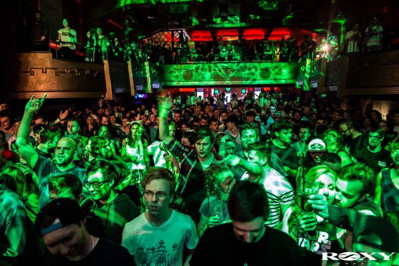 MED SCHOOL - ETHERWOOD - Pátek 20. 4. 2018