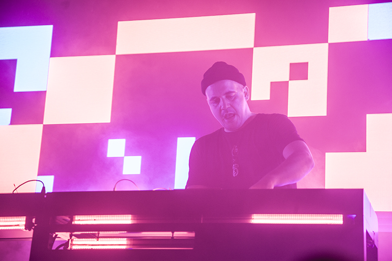 MODESELEKTOR - Středa 27. 2. 2019