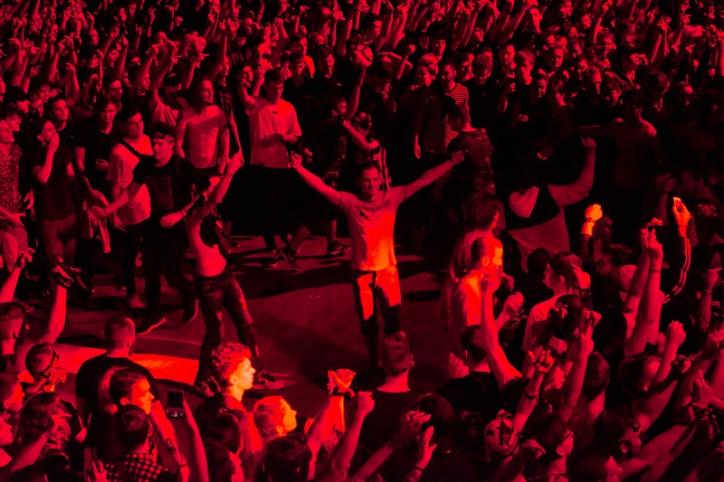 MACHINE GUN KELLY - Pondělí 9. 9. 2019