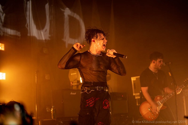 YUNGBLUD - Pondělí 4. 11. 2019