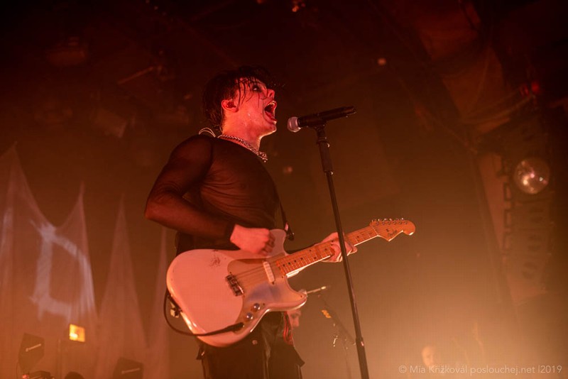 YUNGBLUD - Pondělí 4. 11. 2019